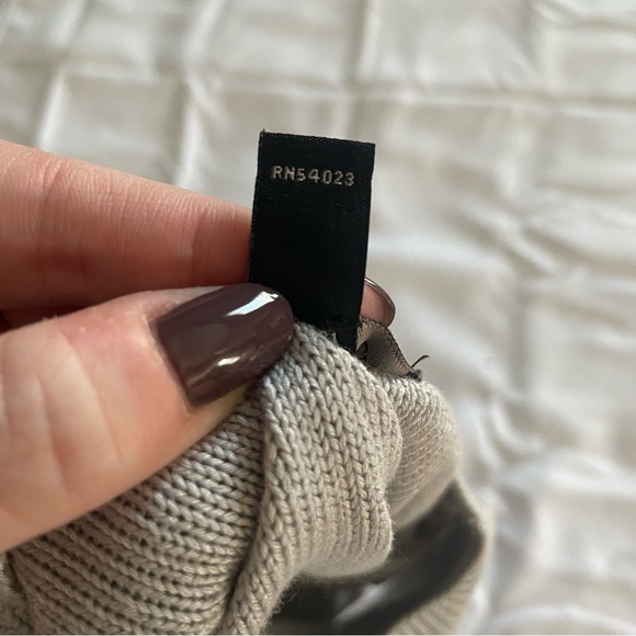 Banana Republic Sleeveless Sweater Womens Size Small Gray Round Neck Preppy - Picture 7 of 7